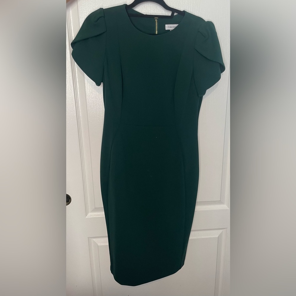 Forest Green Tulip Sleeve Sheath Dress